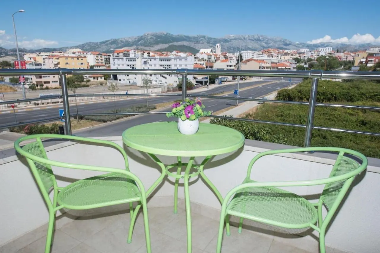 Apartments Dzeki Split