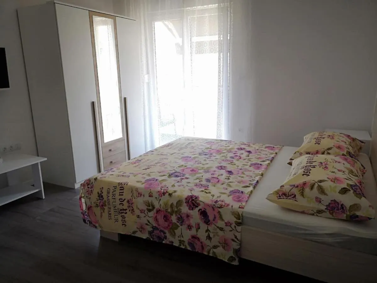Apartments Dzeki Split 0*,  Croatia