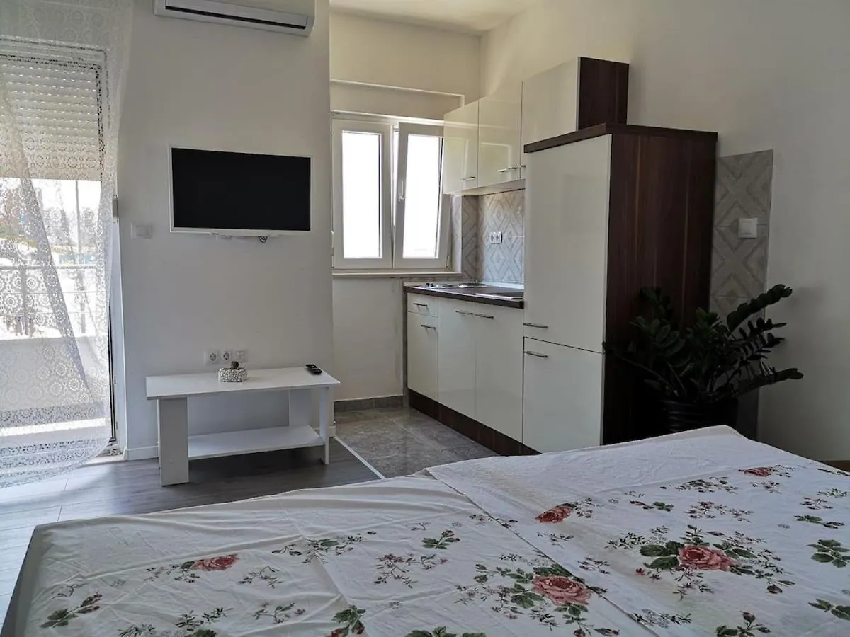 Apartments Dzeki Split 0*,  Croatia